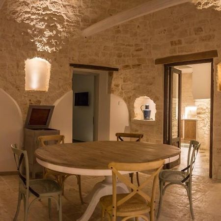 Trullo E Suites Parini 32 Alberobello Exterior photo